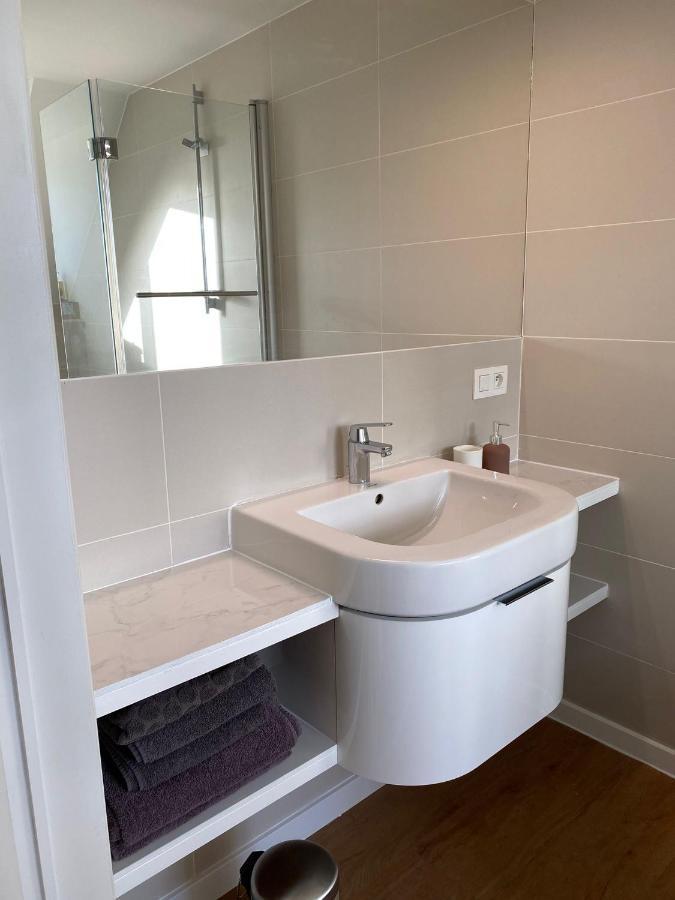 Julie'S Boutique Guesthouse Гент Экстерьер фото